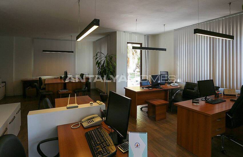 Well-maintained Turnkey Office in Antalya Lara District 11