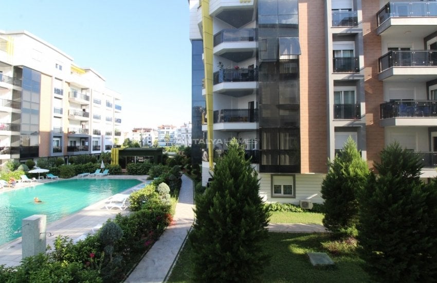 Modern Apartment in a Complex with Rich Features in Antalya 31