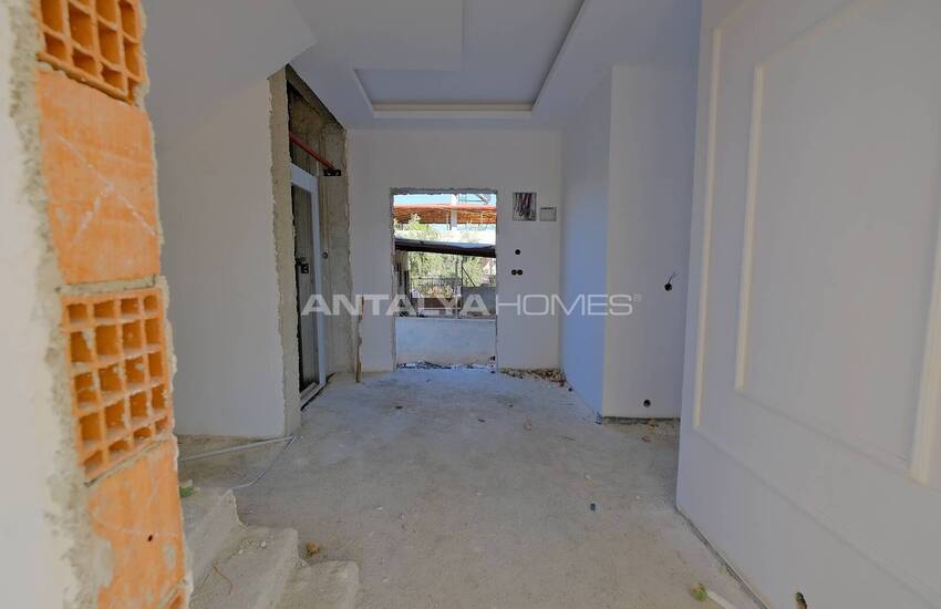 Triplex Villas Equipped with Rich Features in Antalya 25