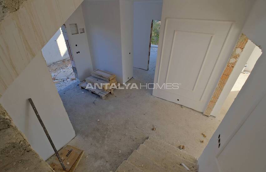 Triplex Villas Equipped with Rich Features in Antalya 27