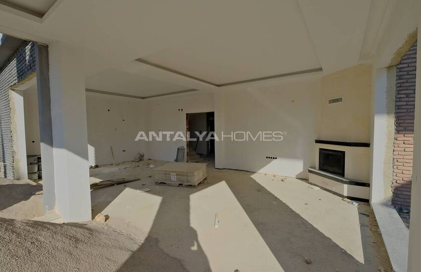 Triplex Villas Equipped with Rich Features in Antalya 14