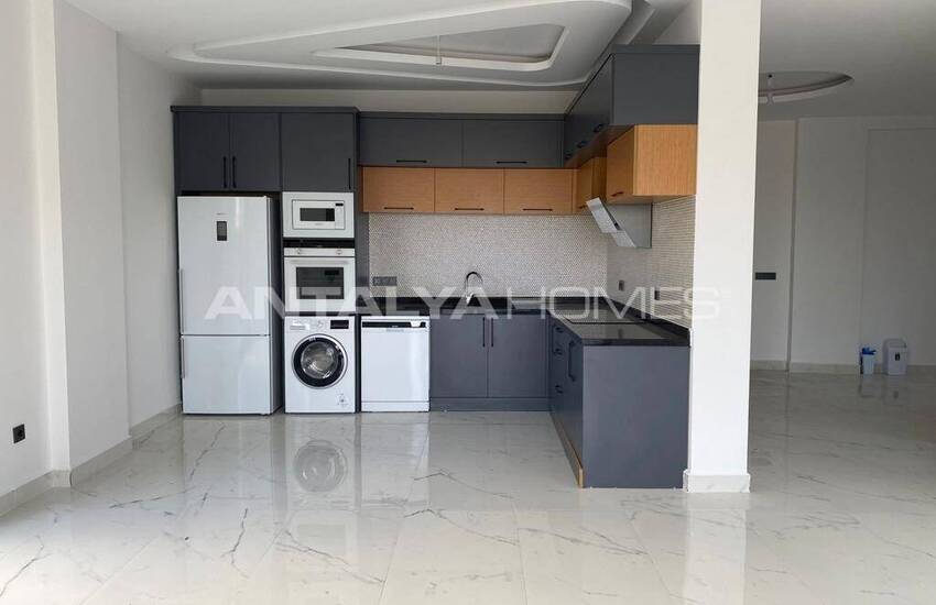 Luxe Villa Suitable for Citizenship with a Pool in Alanya 8