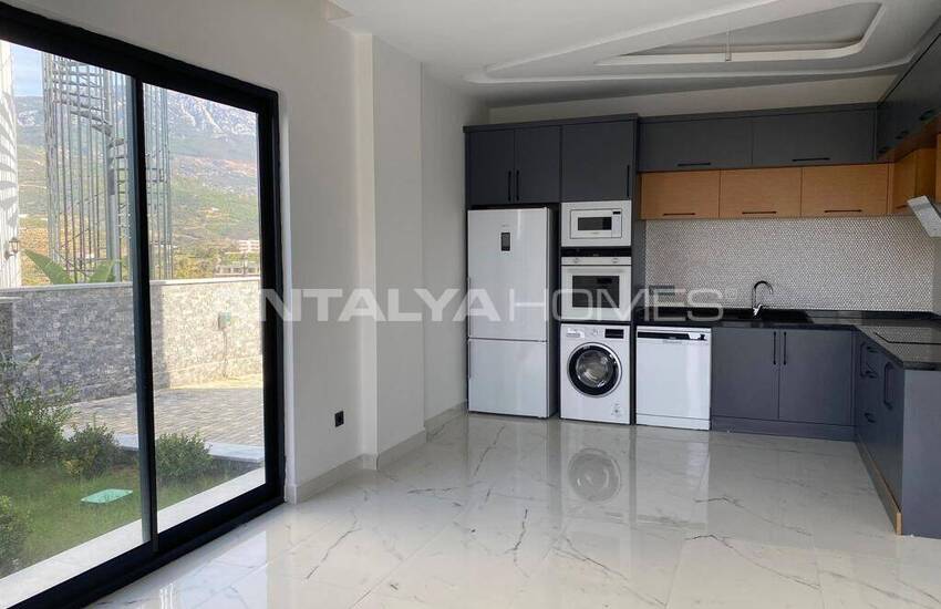 Luxe Villa Suitable for Citizenship with a Pool in Alanya 7