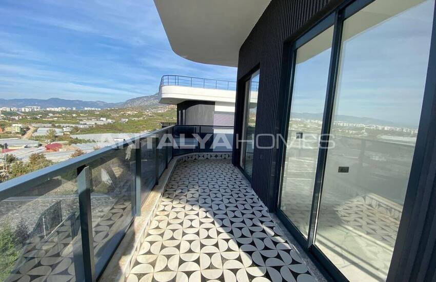 Luxe Villa Suitable for Citizenship with a Pool in Alanya 14