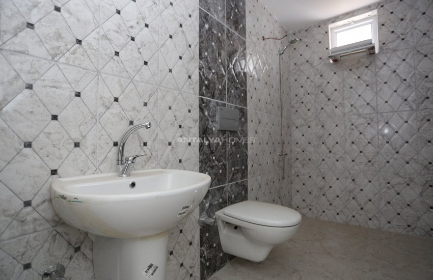 Commercial Real Estate Close to Mark Antalya in Muratpaşa 9