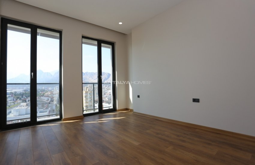 Spacious Apartments with Breathtaking Sea View in Konyaalti 35