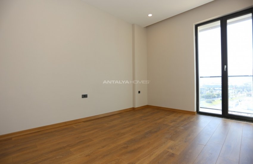 Spacious Apartments with Breathtaking Sea View in Konyaalti 38