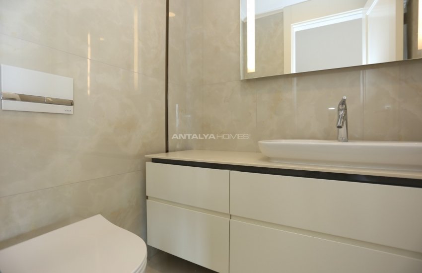 Spacious Apartments with Breathtaking Sea View in Konyaalti 43