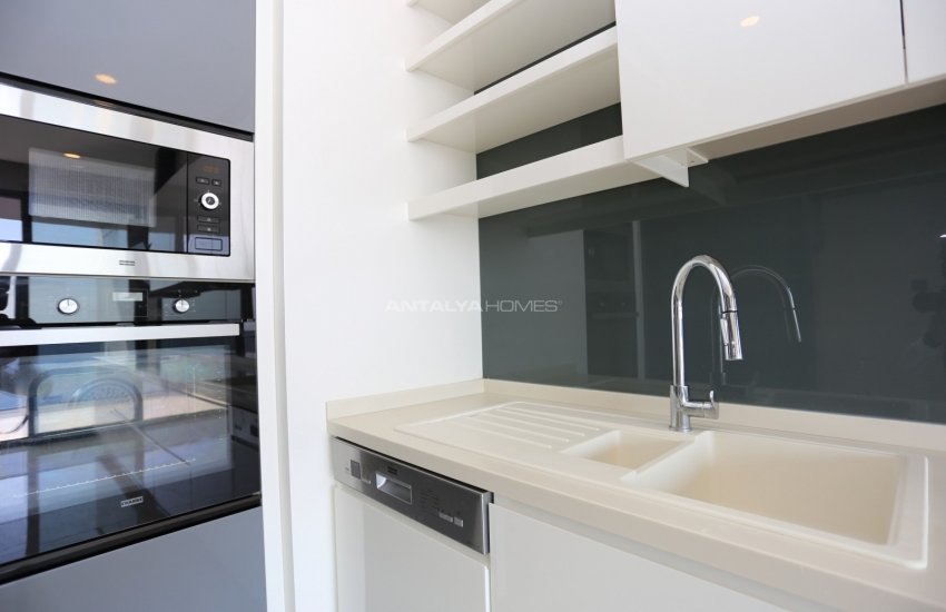 Spacious Apartments with Breathtaking Sea View in Konyaalti 26