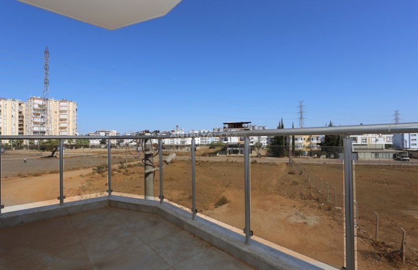 Key Ready 3+1 Apartments 1 Km From the Tram Station in Kepez 15