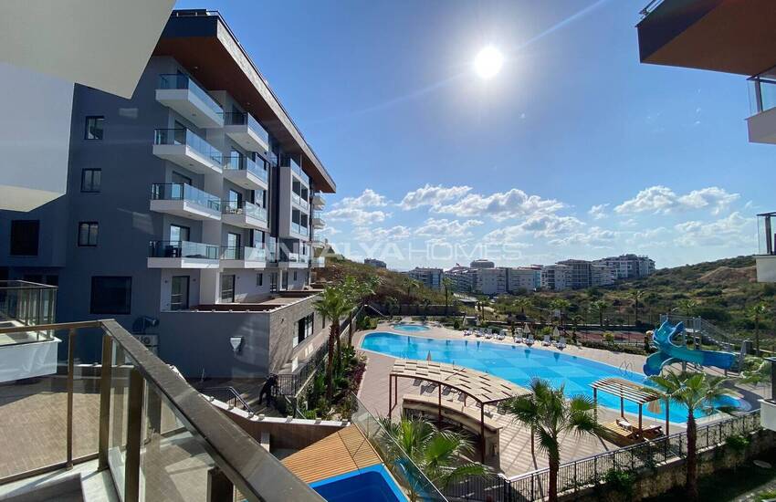 Flats in a Secure Complex with Swimming Pools in Kestel Alanya 24