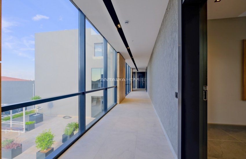 Brand New Home Offices Near Shopping Centers in Kepez 17