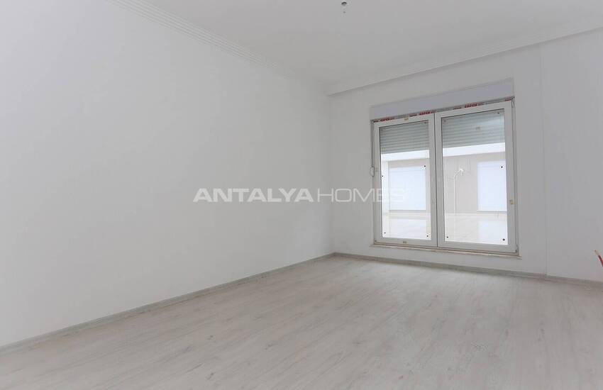 Reasonably Priced Apartments Within a Secure Complex in Kepez 4