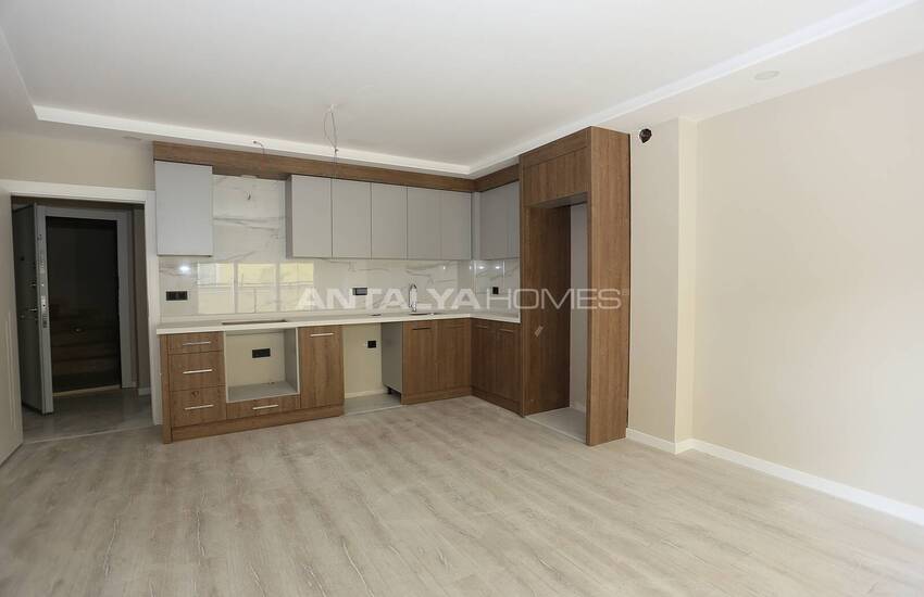 Comfortable and Chic Real Estate in Antalya City Center 14