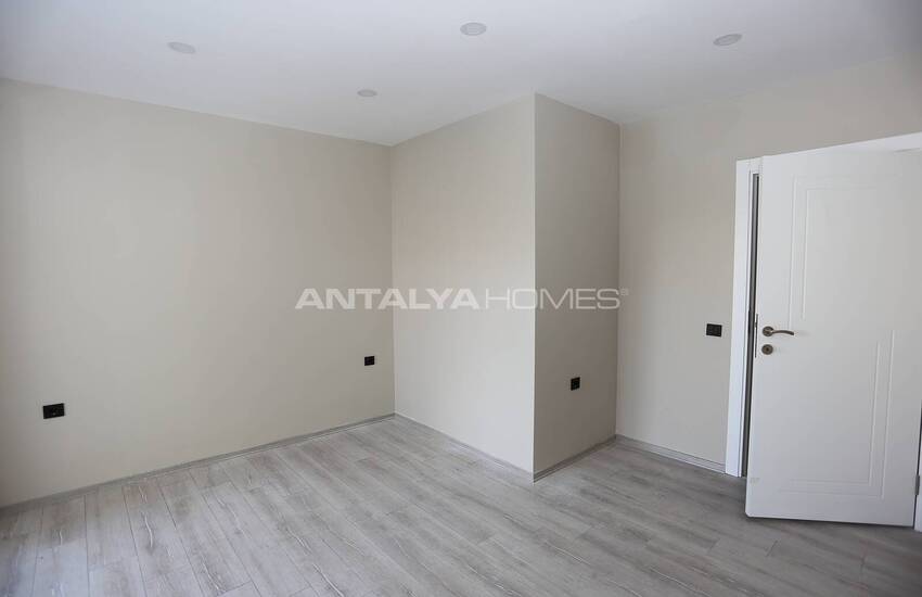 Comfortable and Chic Real Estate in Antalya City Center 20