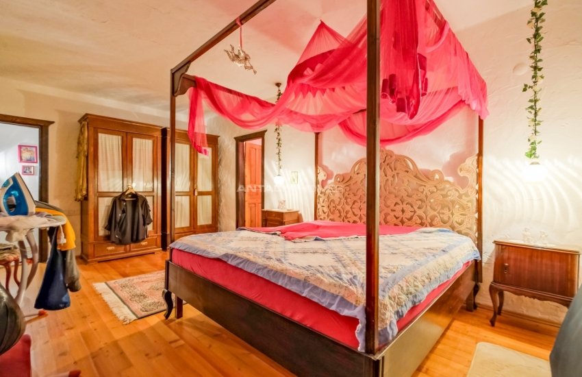 Specially-designed House with Garden in Antalya Aksu 29