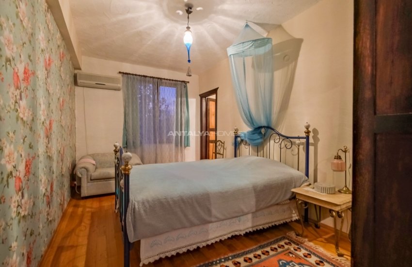 Specially-designed House with Garden in Antalya Aksu 35