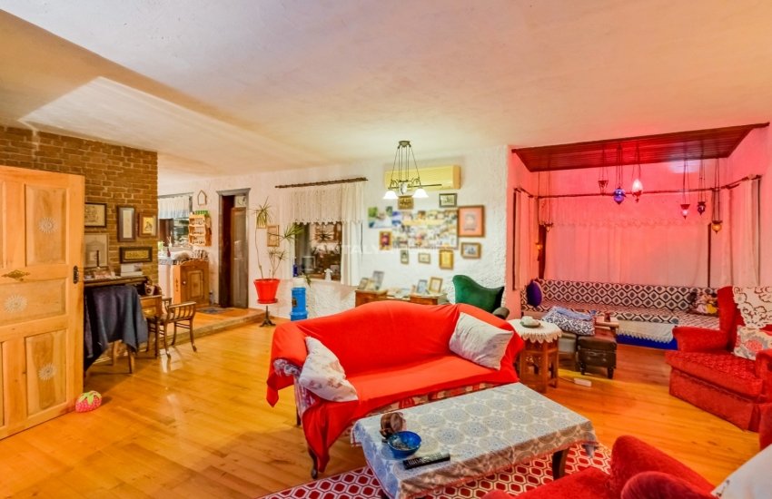 Specially-designed House with Garden in Antalya Aksu 58