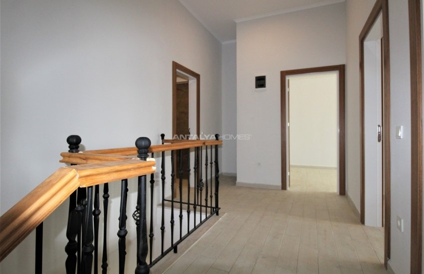 Belek'te Golf Sahalarına Yakın Merkezi Konumda Dubleks Daire 17