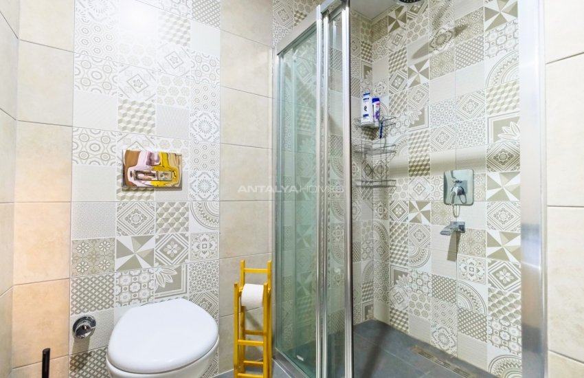 Properties in a Well-maintained Complex in Antalya Muratpasa 20