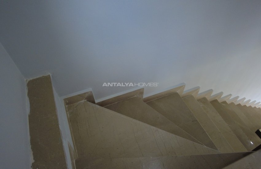Homely and Comfortable Duplex Apartment in Antalya Guzeloba 14