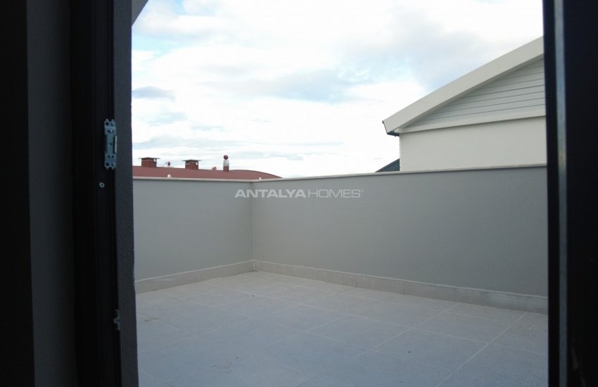 Homely and Comfortable Duplex Apartment in Antalya Guzeloba 18