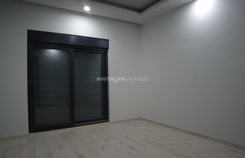 Homely and Comfortable Duplex Apartment in Antalya Guzeloba 21