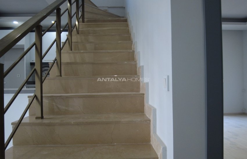 Homely and Comfortable Duplex Apartment in Antalya Guzeloba 7