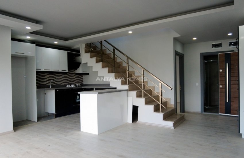 Homely and Comfortable Duplex Apartment in Antalya Guzeloba 4