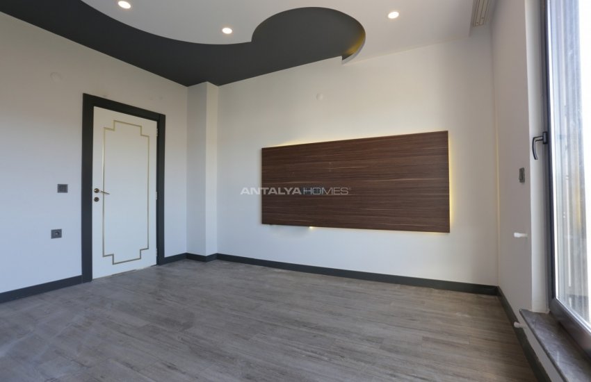 Panoramic View Chic Apartment in a Complex in Antalya Kepez 27