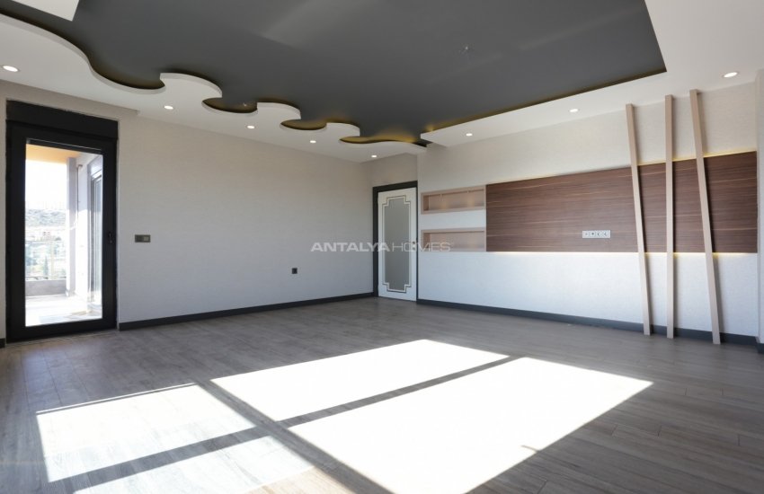 Panoramic View Chic Apartment in a Complex in Antalya Kepez 16