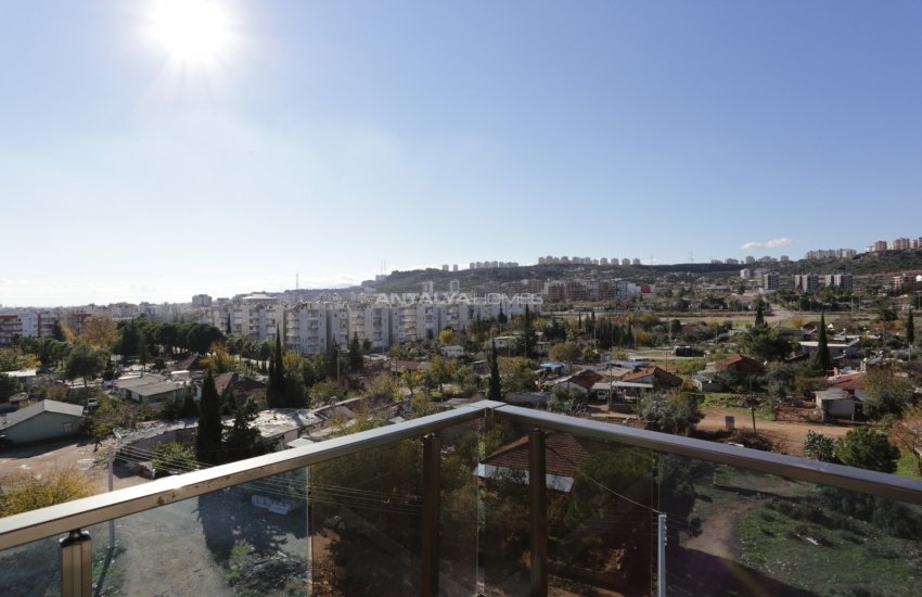 Panoramic View Chic Apartment in a Complex in Antalya Kepez 35