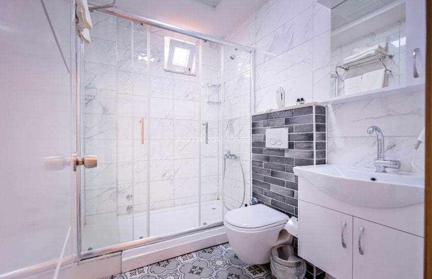 Sea View Aparthotel Close to the Airport in Muratpasa 8