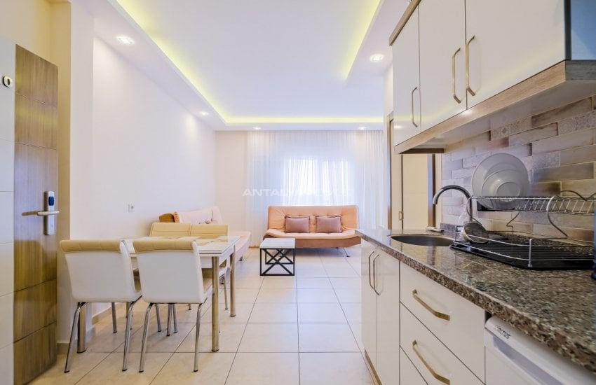 Sea View Aparthotel Close to the Airport in Muratpasa 12