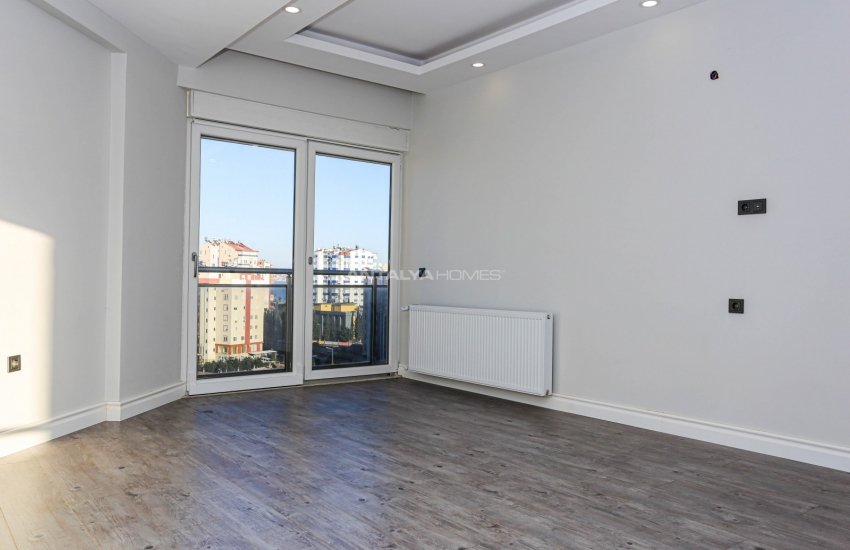 Luxury Apartments with Rich Interior Features in Konyaalti 33