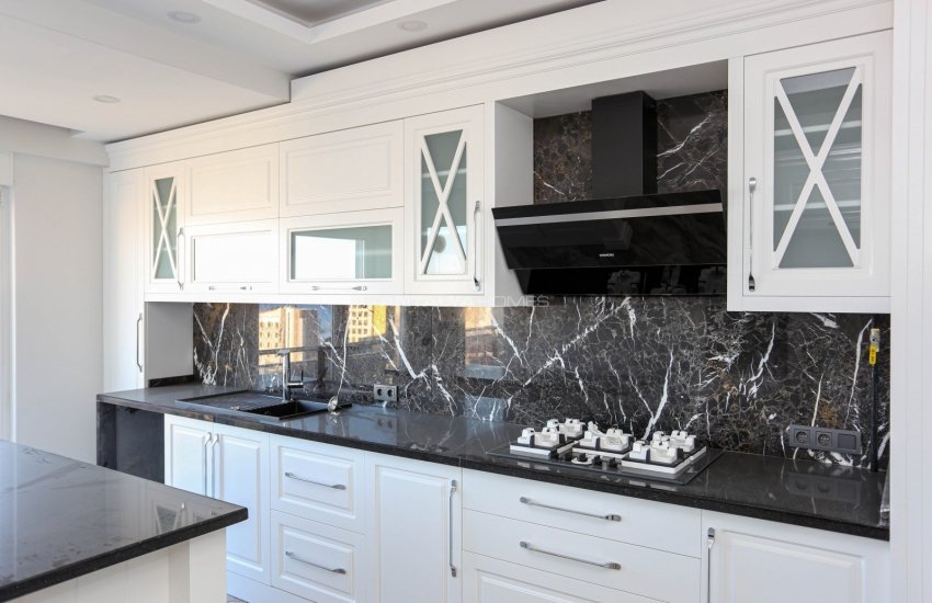 Luxury Apartments with Rich Interior Features in Konyaalti 26
