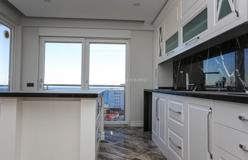 Luxury Apartments with Rich Interior Features in Konyaalti 28