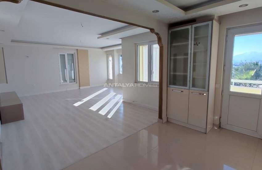 Investment Apartment in a Project with Pool in Antalya 14