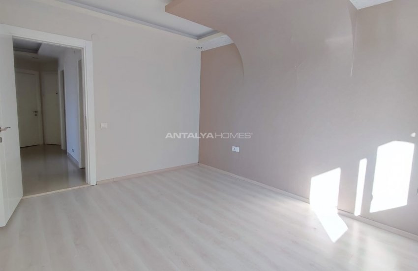 Investment Apartment in a Project with Pool in Antalya 17