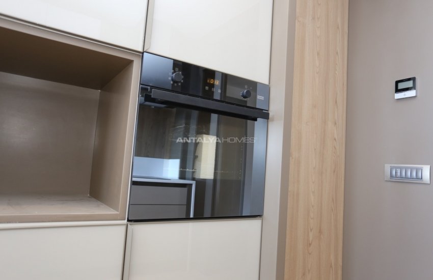 Flats with Sea and Mountain Views in Antalya Konyaalti 52