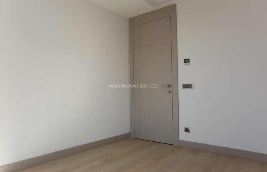 Flats with Sea and Mountain Views in Antalya Konyaalti 58