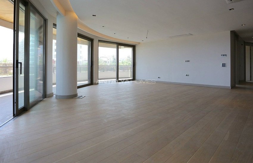 Flats with Sea and Mountain Views in Antalya Konyaalti 43