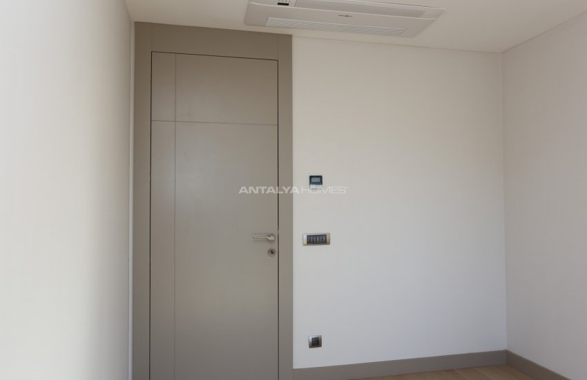 Flats with Sea and Mountain Views in Antalya Konyaalti 60