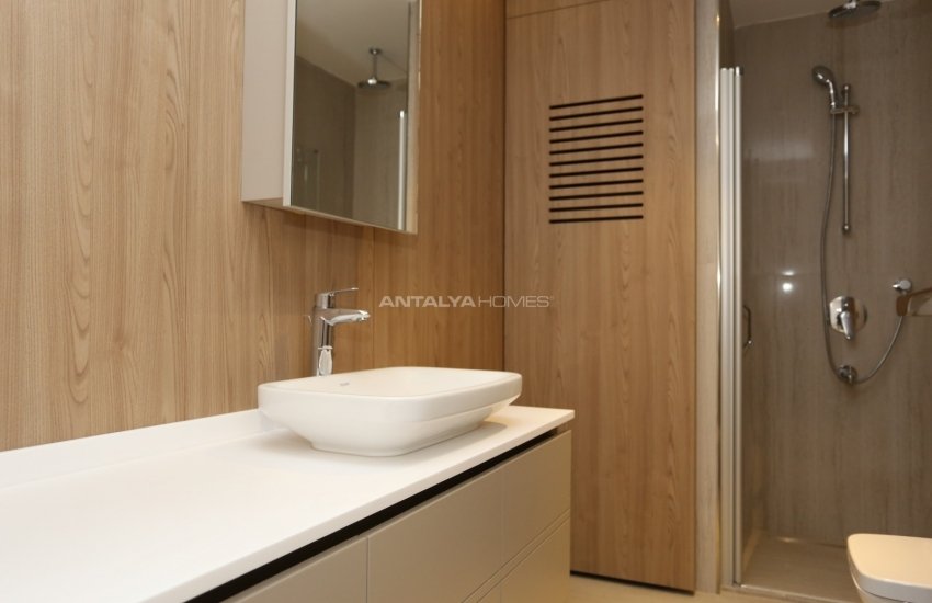 Flats with Sea and Mountain Views in Antalya Konyaalti 78