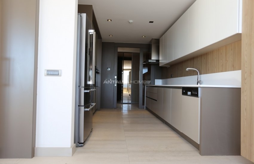 Flats with Sea and Mountain Views in Antalya Konyaalti 49