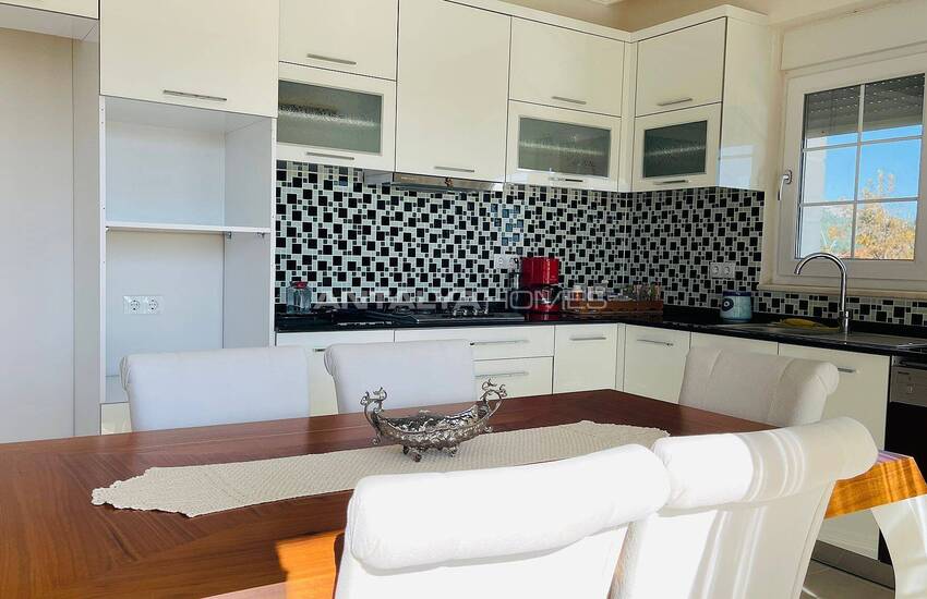 ویلای مستقل، نزدیک به دریا و تمامی امکانات در کمر 23