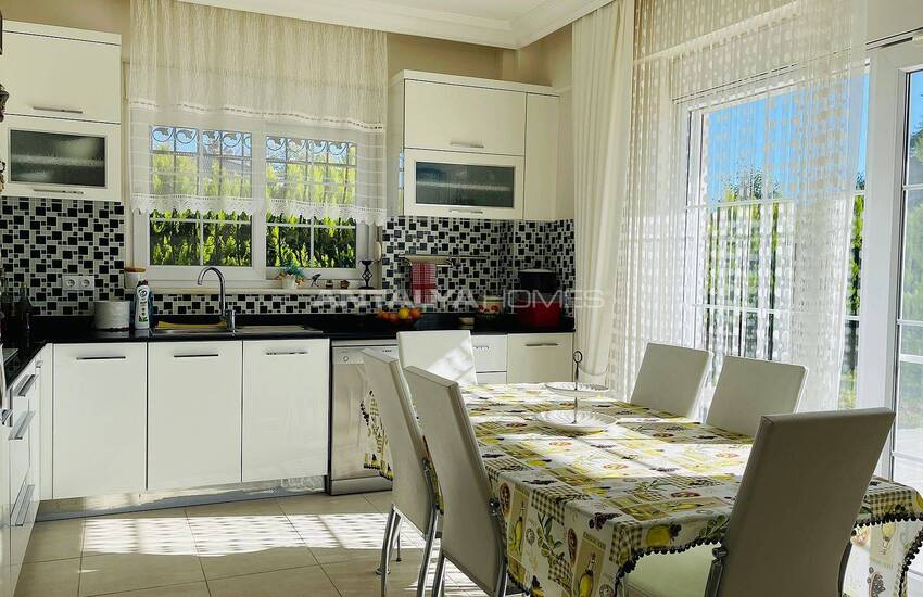 ویلای مستقل، نزدیک به دریا و تمامی امکانات در کمر 20