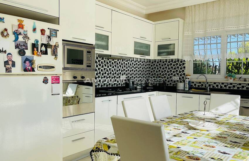 ویلای مستقل، نزدیک به دریا و تمامی امکانات در کمر 21