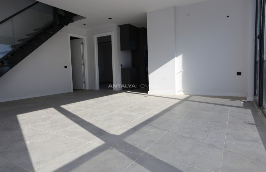 Stylish Flats in a Complex with Swimming Pool in Konyaalti 26