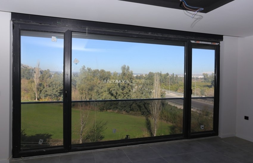 Stylish Flats in a Complex with Swimming Pool in Konyaalti 28